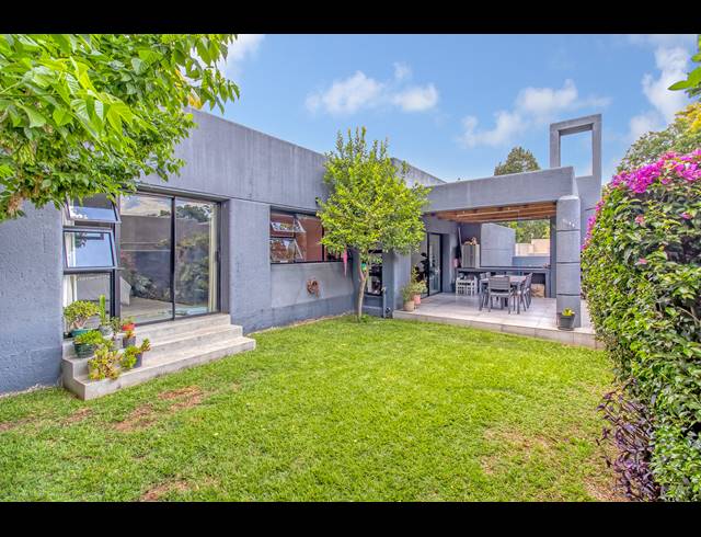 3 BEDROOM HOUSE FOR SALE IN CEDAR LAKES